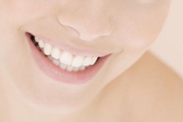做牙齿美白需要选择正规？
