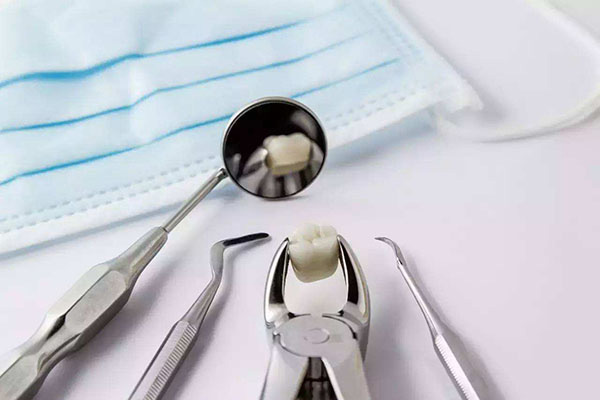 日常如何护理治疗牙龈出血？